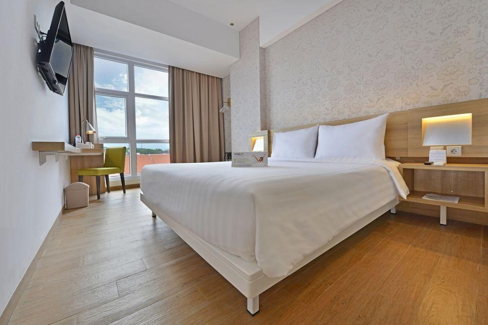 Whiz Prime Hotel Basuki Rahmat Malang Luaran gambar