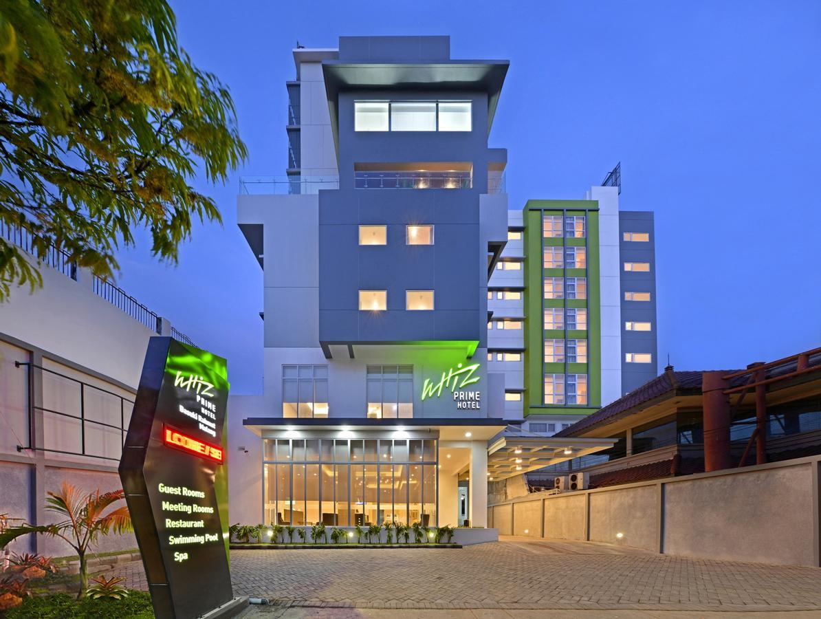 Whiz Prime Hotel Basuki Rahmat Malang Luaran gambar